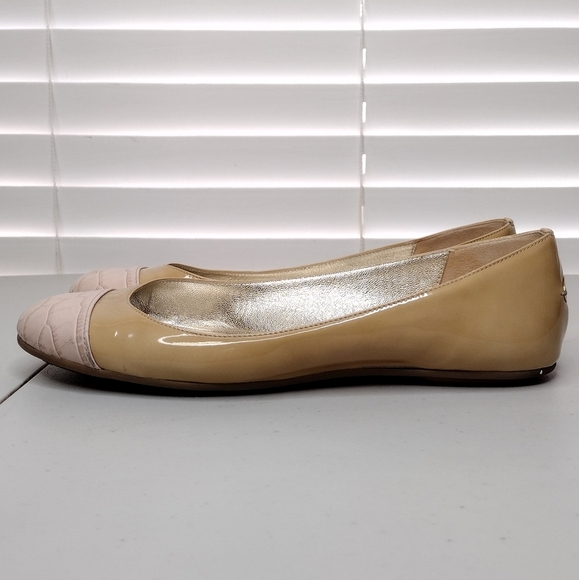 Jimmy Choo Women's Leather Classic Cap Toe Casual Slip On Flats Loafers Sz 9 - Picture 2 of 14